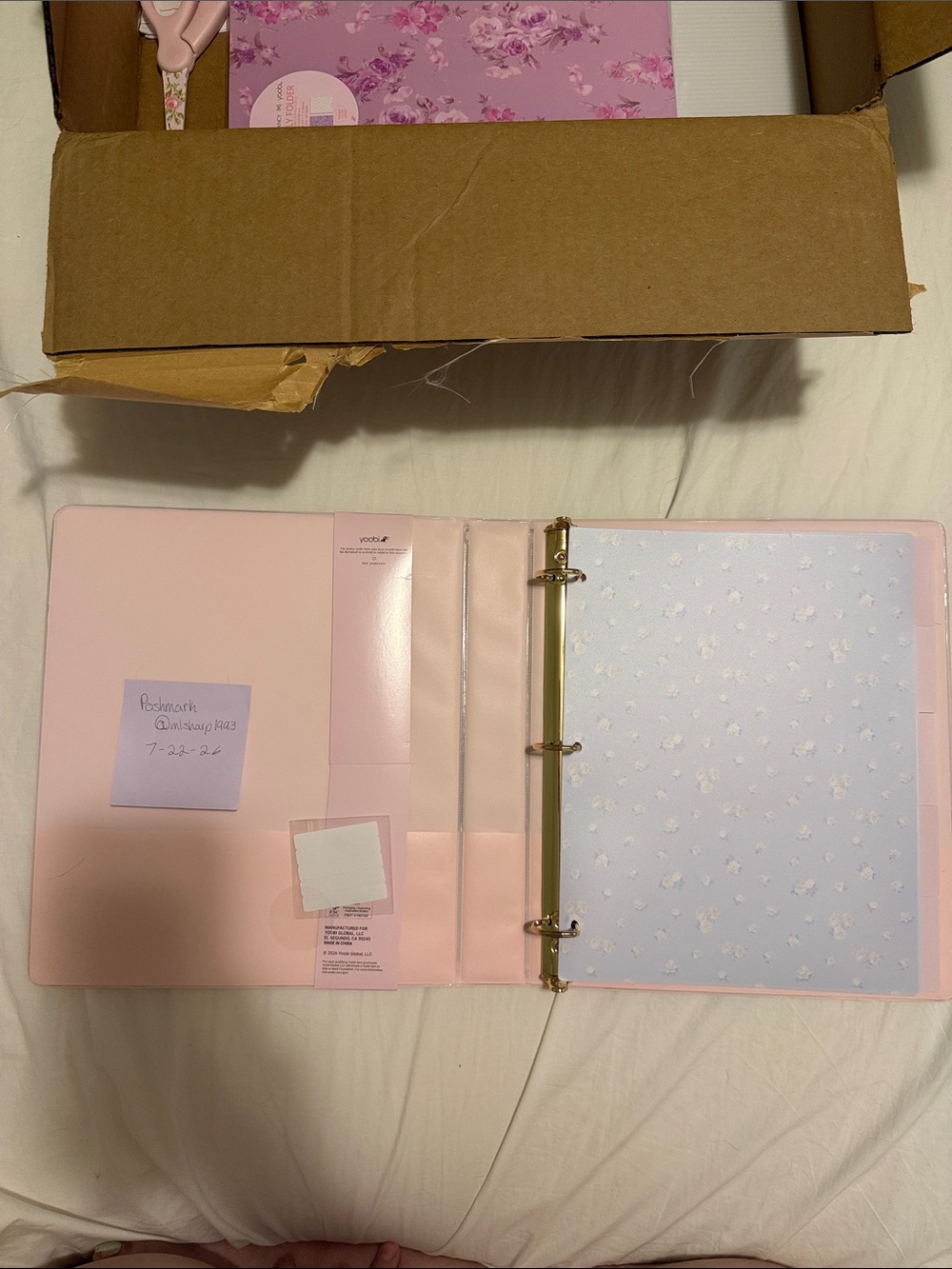 LoveShackFancy x Target—Yoobi Everblooming Rosettes Binder - Picture 2 of 2